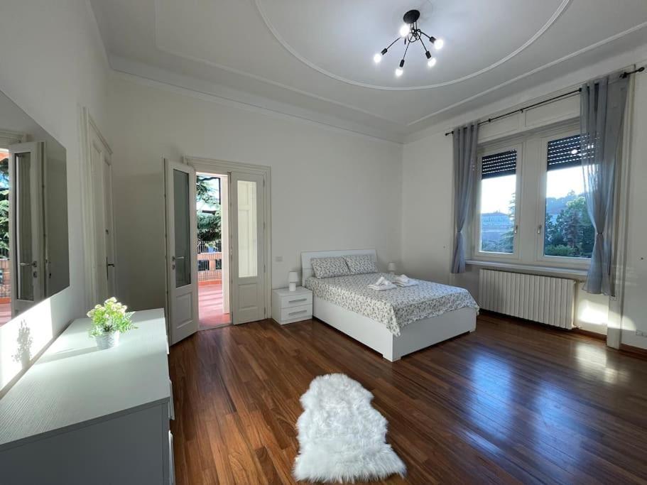 Bg Central President Suite Con Parcheggio - Vista Citta Alta Bergamo Eksteriør billede