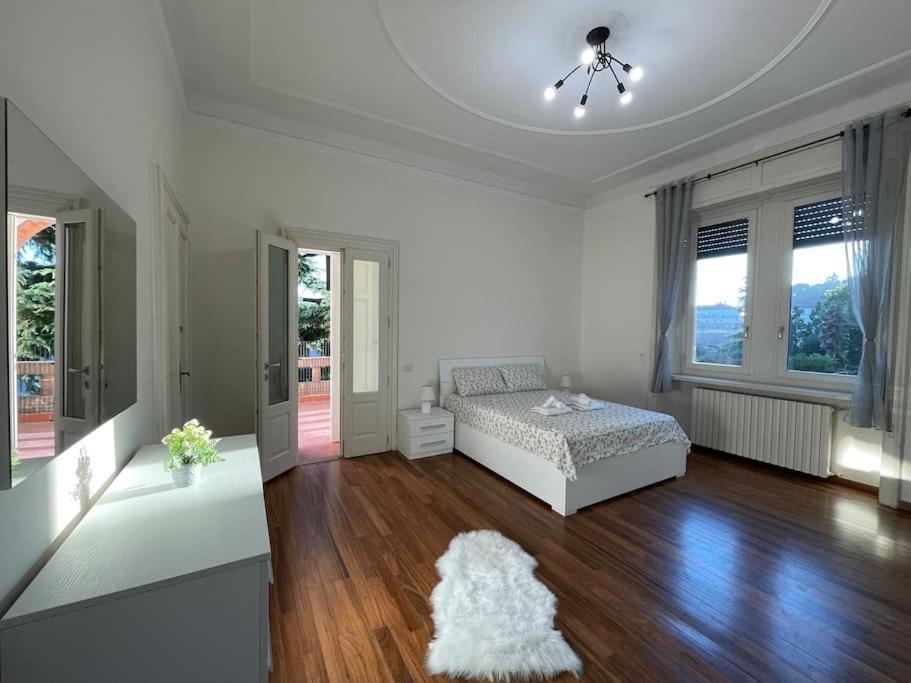 Bg Central President Suite Con Parcheggio - Vista Citta Alta Bergamo Eksteriør billede