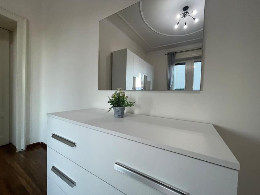 Bg Central President Suite Con Parcheggio - Vista Citta Alta Bergamo Eksteriør billede
