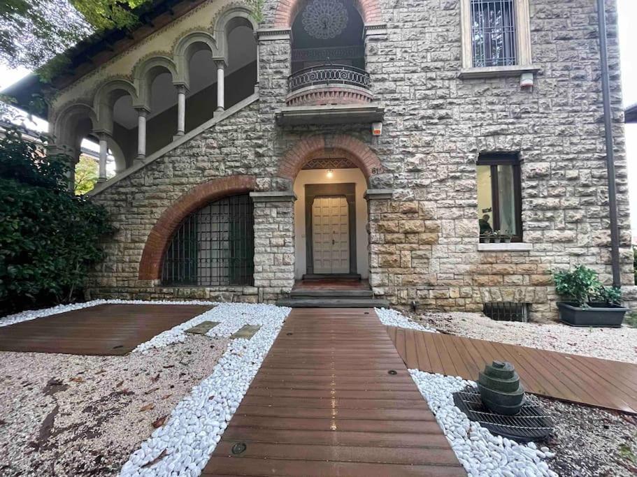 Bg Central President Suite Con Parcheggio - Vista Citta Alta Bergamo Eksteriør billede